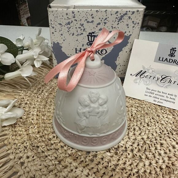 LLADRO Vintage 1996 Christmas Ornament Collection Bell Boys Singing RARE SIGNED! - Picture 1 of 9